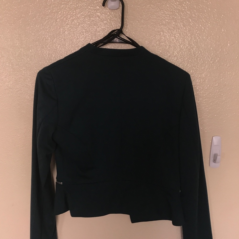 Blazer - Picture 2 of 5